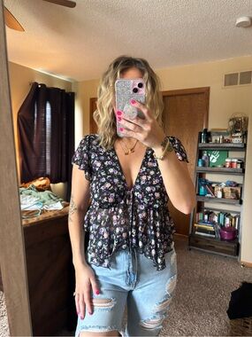 Black Floral V-Neck Ruffle Tie-Front Blouse